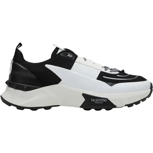 Low-top Sneaker True Act , male, Sizes: 11 UK, 7 UK, 8 1/2 UK, 9 UK, 8 UK, 6 UK, 7 1/2 UK - Valentino Garavani - Modalova