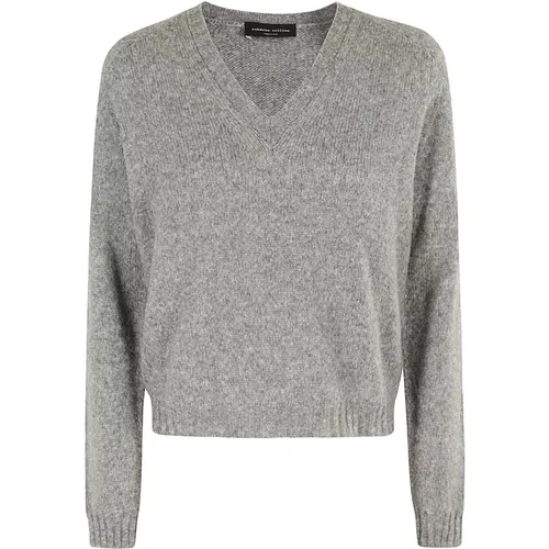 V-neck Sweater in Wool Blend , female, Sizes: M - Roberto Collina - Modalova