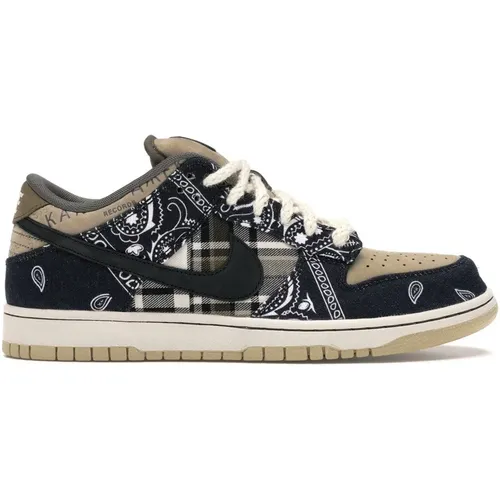 Travis Scott Dunk Low: Limited Edition , male, Sizes: 7 UK - Nike - Modalova