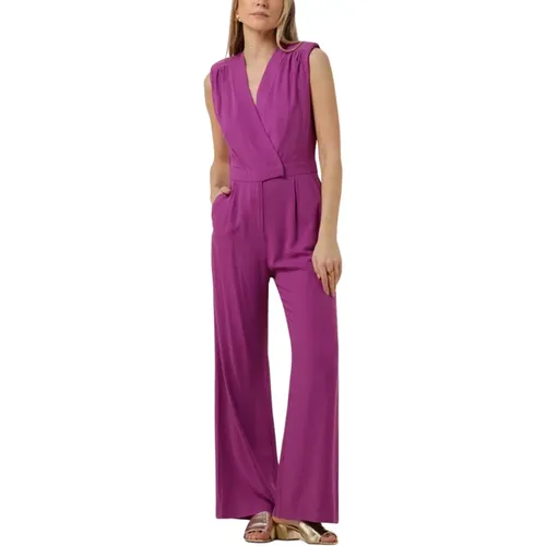 Lila Jumpsuit für Trendige Anlässe - Suncoo - Modalova