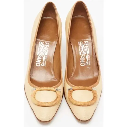 Pre-owned Pumps, female, , Size: 7 1/2 US Pre-owned Canvas heels - Salvatore Ferragamo Pre-owned - Modalova