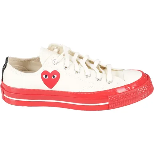 Rote Sohle Low Top Sneakers - Comme des Garçons Play - Modalova