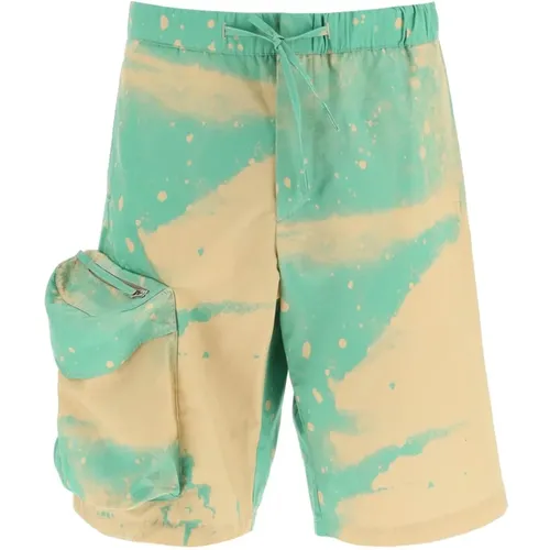 Oversized Shorts mit Maxi-Taschen und Smudge-Print - Oamc - Modalova