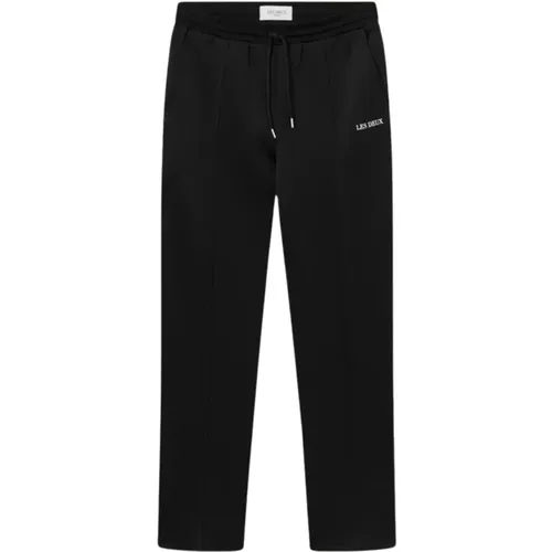 Sweatpants, male, , Size: S Silky Track Pants with Suit Style Crease - Les Deux - Modalova