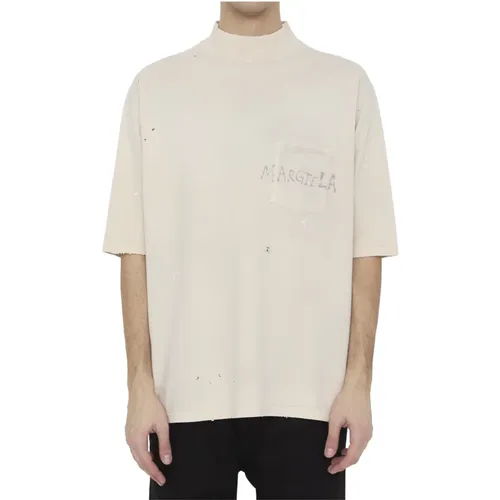 T-Shirts, male, , Size: S High-Collar T-Shirt with Unique Edge - Maison Margiela - Modalova