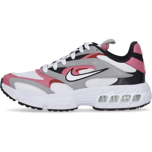 Fire Cobblestone White Desert Berry Sneakers - Nike - Modalova