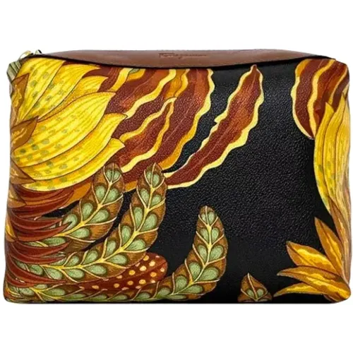 Pre-owned Clutches, female, , Size: ONE SIZE Pre-owned Canvas clutches - Salvatore Ferragamo Pre-owned - Modalova