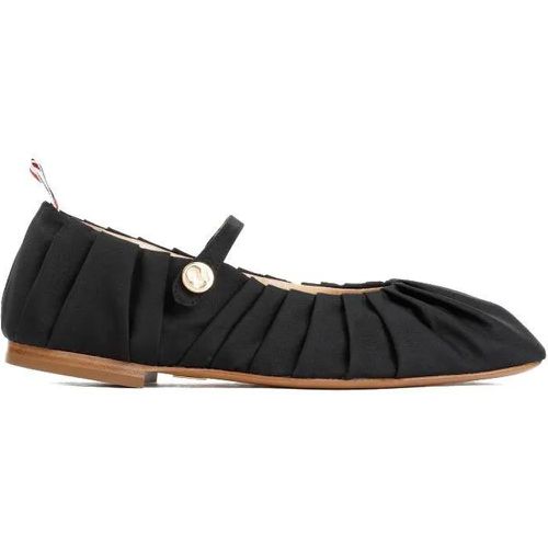 Loafers & Ballerinas - Black Silk Ballerina - Gr. 36 (EU) - in - für Damen - Thom Browne - Modalova