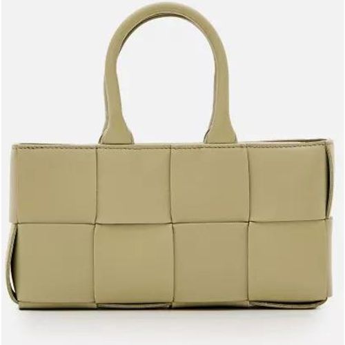 Tote - Mini East West Arco Leather Tote Bag - Gr. unisize - in - für Damen - Bottega Veneta - Modalova