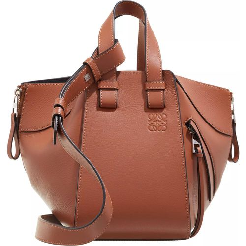 Crossbody Bags - Compact Hammock bag in classic calfskin - Gr. unisize - in - für Damen - Loewe - Modalova