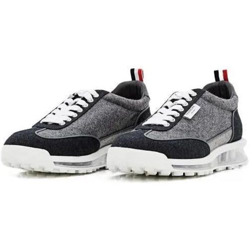 Sneakers - Tech Runner In Wool Flannel - Gr. 7 - in - für Damen - Thom Browne - Modalova