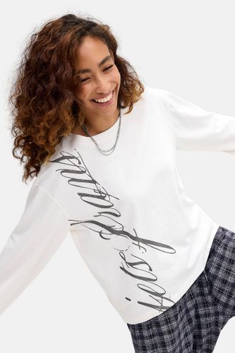 Iets frans. Italic Script Long Sleeve Graphic Tee - Small at Urban Outfitters - iets frans... - Modalova
