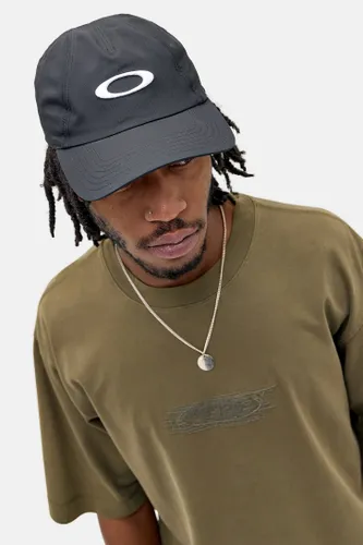 UO Exclusive Tech Cap - at Urban Outfitters - Oakley - Modalova