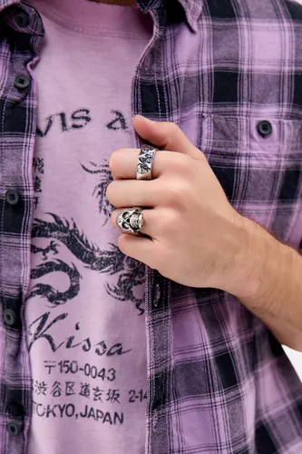 Glory Stars Skull Ring - Medium at Urban Outfitters - Ed Hardy - Modalova