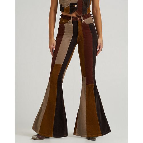 X Lainey Wilson Patchwork Bottom Taille 25 x32 - Wrangler - Modalova