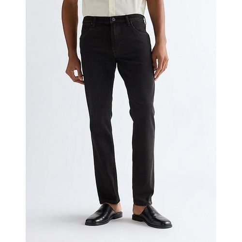 Greensboro Straight Lightweight Medium Stretch Jean Taille 40 x34 - Wrangler - Modalova