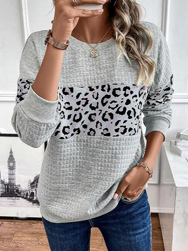 Leopard Loose Casual Sweatshirt - Just Fashion Now - Modalova