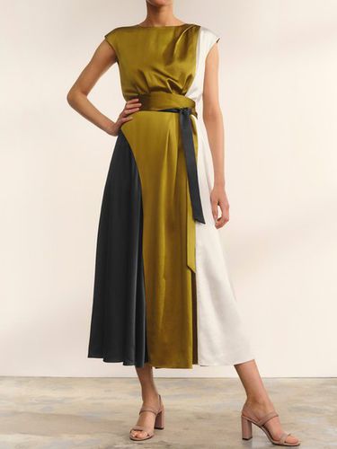 Silk Satin Urban Regular Fit Color Block Dress - Just Fashion Now - Modalova