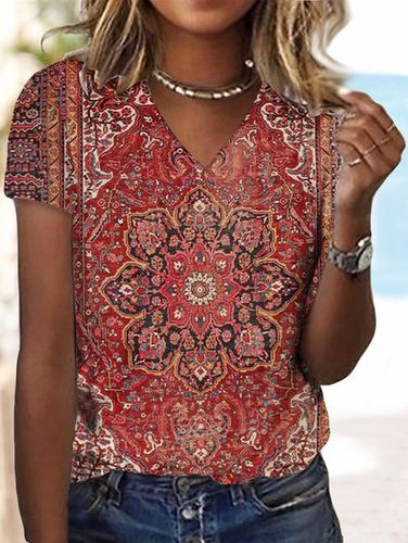 Ethnic Print Short-Sleeved V-Neck T-shirt - Just Fashion Now - Modalova