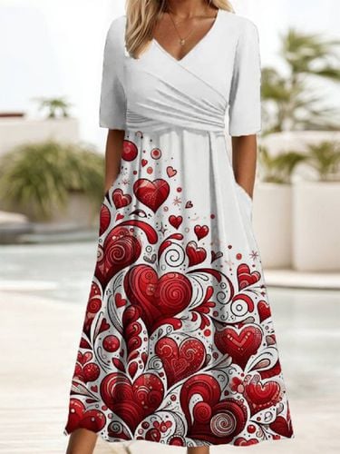 Heart Print Short Sleeve Round Neck Dress - Just Fashion Now - Modalova