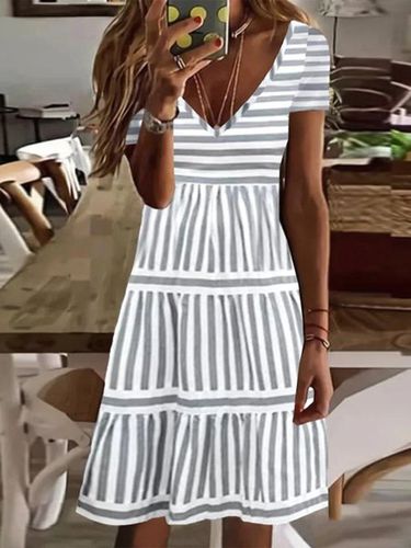 V Neck Striped Casual Short Sleeve A-Line Dress - Modetalente - Modalova