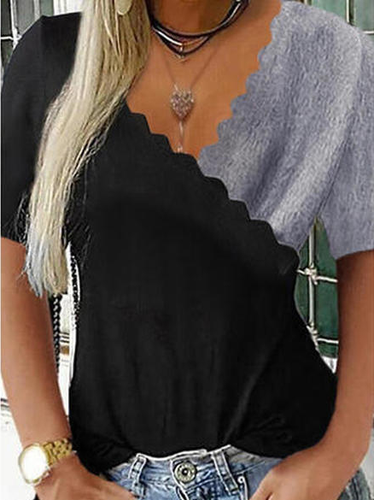 V Neck Geometric Short Sleeve T-Shirt - Just Fashion Now - Modalova