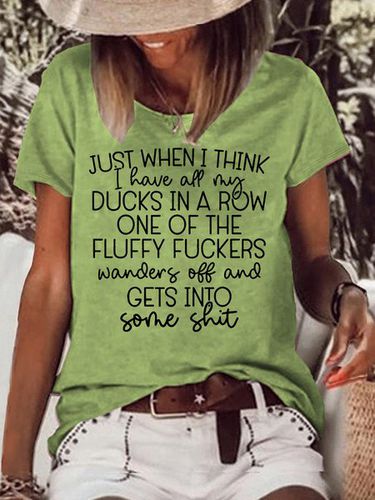 Women's Ducks In A Row Funny Letters Casual T-Shirt - Modetalente - Modalova