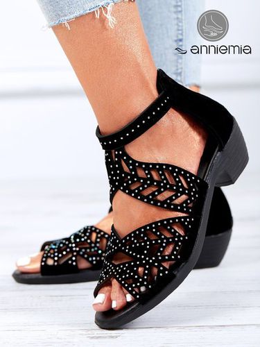 Black Ornate Rhinestone Hollow Upper Chunky Heel Sandals - Just Fashion Now - Modalova