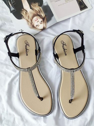 Rhinestone Thin Strap Waterproof PVC Beach Flip-flop Sandals - Just Fashion Now UK - Modalova
