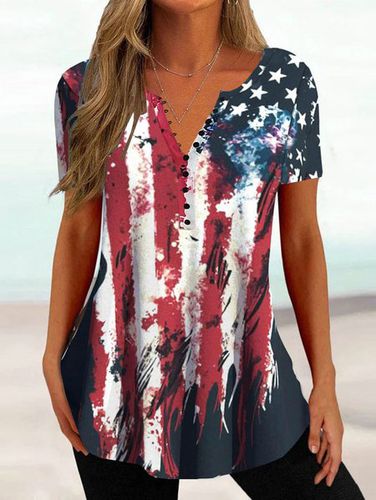 Casual V Neck America Flag Shirt - Just Fashion Now - Modalova
