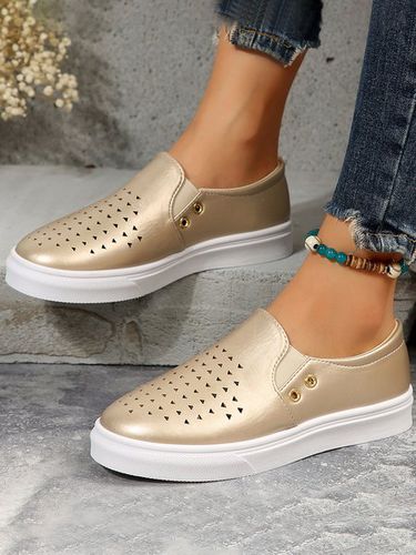 Casual Hollow Out Slip On Shoes - Just Fashion Now - Modalova