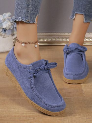 Women Plain Faux Suede Lace-Up Boat Shoes - Just Fashion Now UK - Modalova