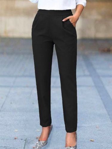 Plain Pockets Casual Pants - Just Fashion Now - Modalova