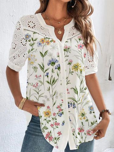 Buttoned Notched Loose Casual Blouse - Just Fashion Now UK - Modalova
