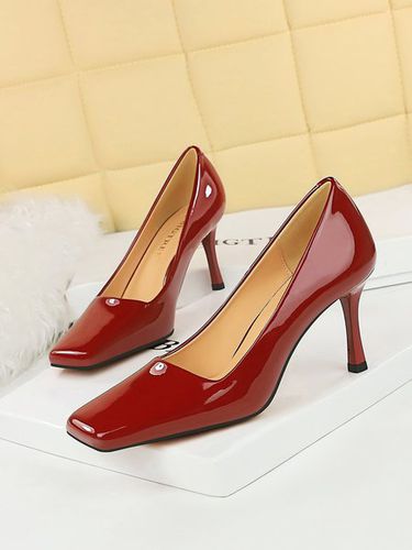 Women Minimalist Patent Leather Stiletto Heel Square Toe Pumps - Just Fashion Now - Modalova