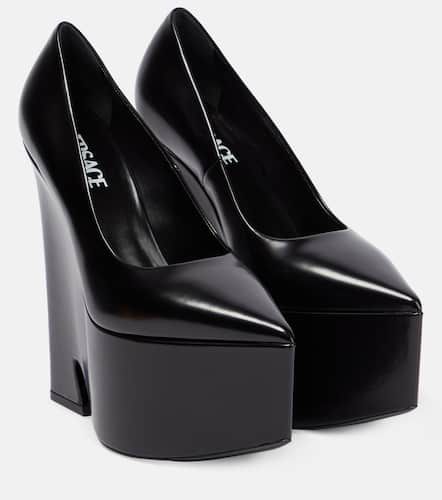 Tempest leather platform pumps - Versace - Modalova