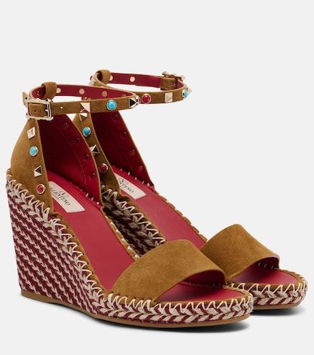 Sandali Rockstud in suede con zeppa - Valentino Garavani - Modalova
