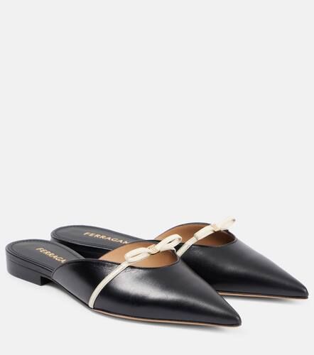 Ferragamo Bow-detail leather mules - Ferragamo - Modalova