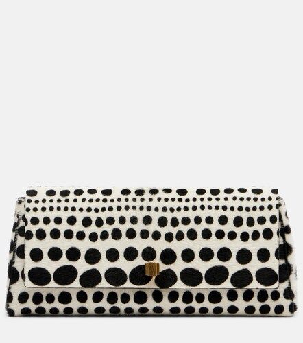 Clutch Audrey de pelo de becerro a lunares - Khaite - Modalova