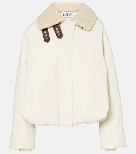 Shearling-trimmed cotton-blend puffer jacket - Loewe - Modalova