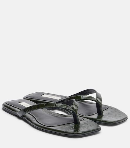 Croc-effect leather thong sandals - Toteme - Modalova