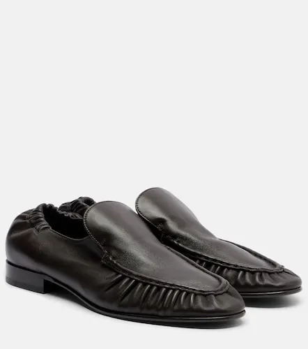 The Row Soft ruched leather loafers - The Row - Modalova