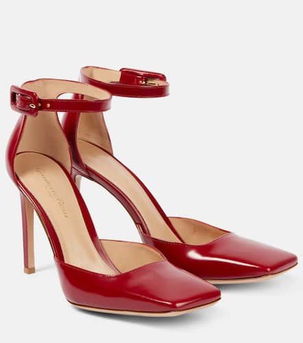 Casey leather d'Orsay pumps - Gianvito Rossi - Modalova