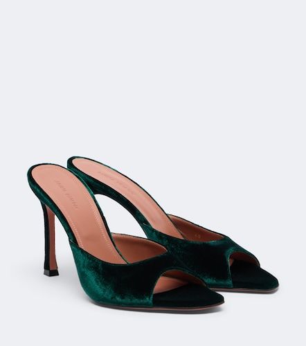 Amina Muaddi Mules Alexa aus Samt - Amina Muaddi - Modalova