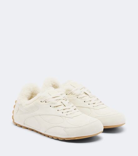 Sneakers Orbit Flash in suede con shearling - Bottega Veneta - Modalova