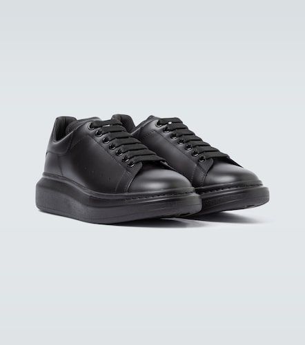 Zapatillas Oversized de piel - McQueen - Modalova