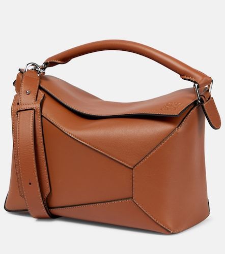 Puzzle Edge Medium leather top-handle bag - Loewe - Modalova
