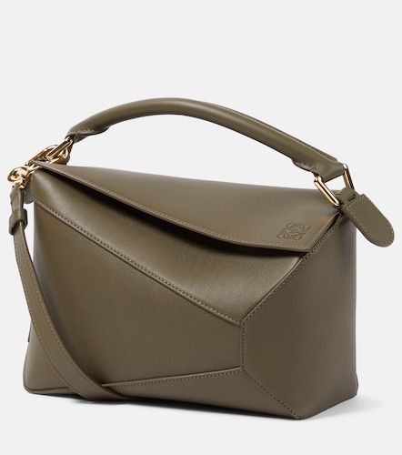 Puzzle Edge Small leather top-handle bag - Loewe - Modalova
