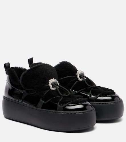 Sneakers Viv' Up in shearling e vernice - Roger Vivier - Modalova