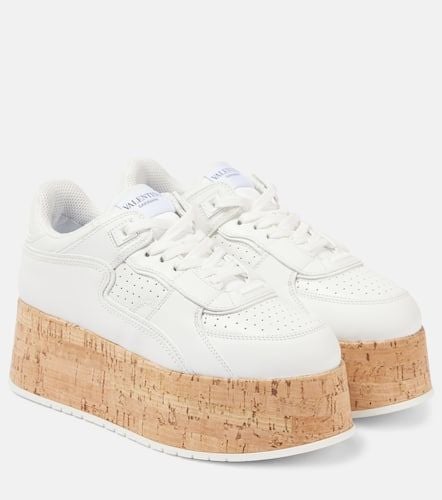 Freedots XL leather platform sneakers - Valentino Garavani - Modalova